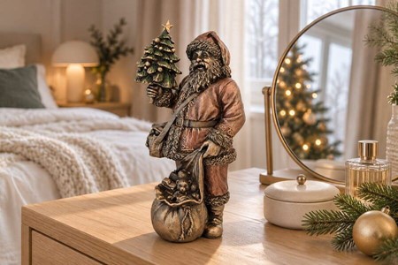JULEGAVEIDEER TIL HENDE. Julemand figur. Dekoration til julens kamin