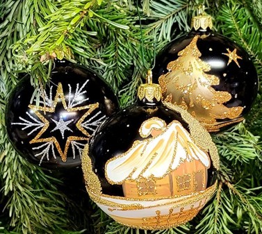 Sorte julekugler med tre forskellige julemotiver i guld, Ø 8 cm 6 stk