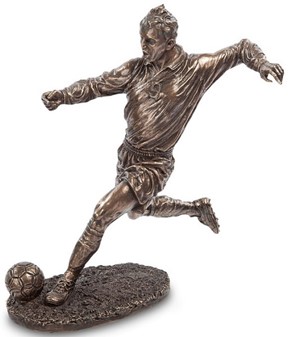 GAVE TIL FODBOLDSPILLER. Smuk fodboldspiller figur til en gave