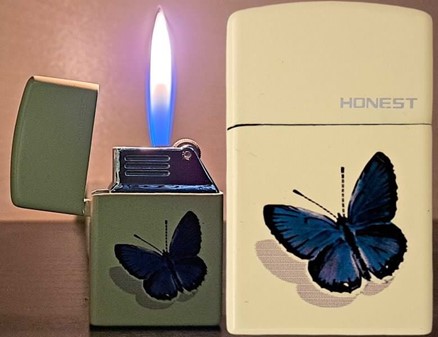 Sommerfugle elegance i lommeformat. Sej gas lighter i gaveæske