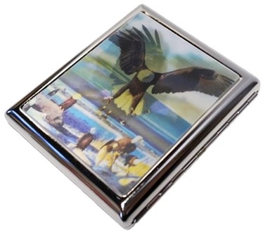 ÅRSDAGS GAVE TIL HAM. Cigaretetui med hologrammer. 20 stk cigaretter