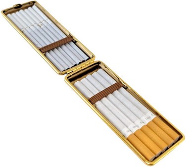 BEDSTE GAVER TIL HENDE. Cigaretetui læder til slanke, lange cigaretter
