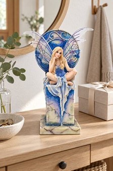 Blå Himmel Fe Figur. En Drøm i Marmor. Fantastisk Polyresin Figur