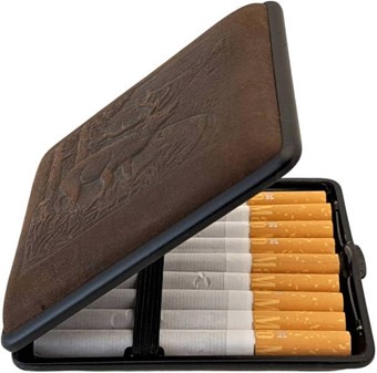 Gave til jæger. Eksklusivt cigaret etui med præget hjort i læder