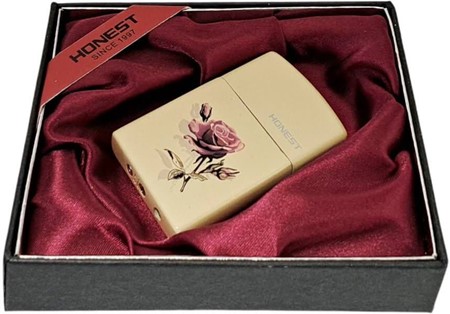 Elegant billig gas lighter med roser. Romantisk design til hende
