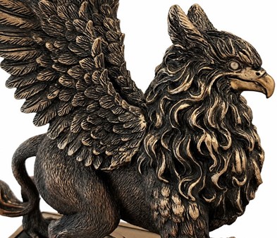 En grif figur. Bronzefigur af et af de mest kendte fabeldyr i verden