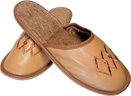 SLIPPERS TIL MÆND. Traditionelle hjemmesko med ægte læder. Kun 139 kr