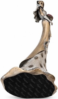 BRYLLUPSFIGUR. Smuk bronze figur af bruden med en bryllupsbuket