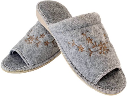 Filt dame tøfler med broderi. Hygge med stil til næsten ingenting