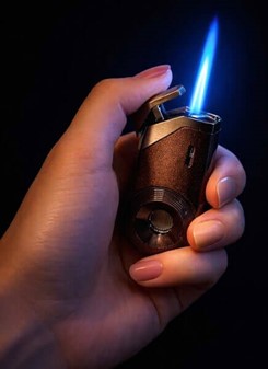Kvalitets Jet Lighter. Vindtæt stormlighter til kvinder og mænd