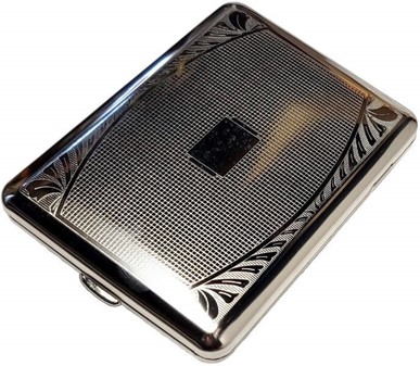 GAVE TIL BEDSTE VEN. Billige, metal cigaretetui til lange cigaretter