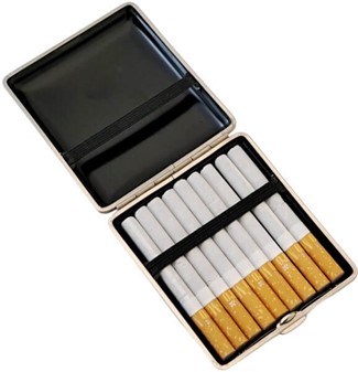 CIGARET ETUI LÆDER. Tidløst cigaretetui i bordeaux læder