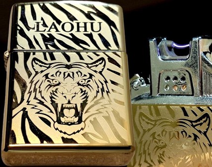 Lighter Sæt Gylden Tiger. 2-i-1 Elektrisk Plasma og Klassisk Benzin