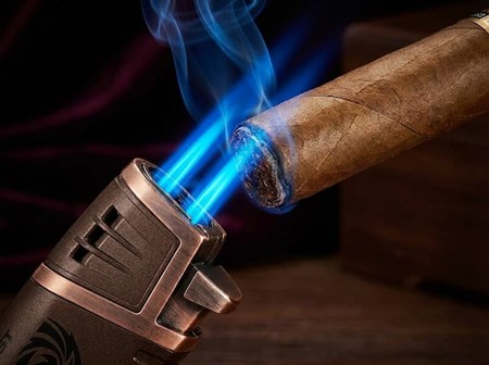 Cigar Lighter. Kobber stormlighter med dobbelt Jet flamme og punch