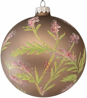 Glas julekugle stor, mat grå med en delikat plantedekoration. Ø 15 cm
