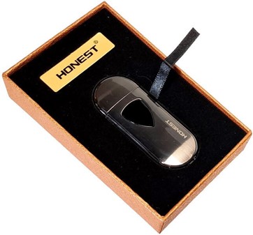 Elegant USB-lighter i sort - Vindtæt, genopladelig og miljøvenlig.
