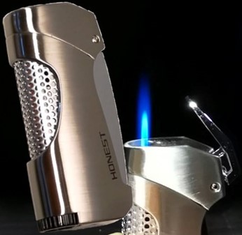 GAVE IDEER. Super metal, stålfarve stormlighter med et unikt udseende