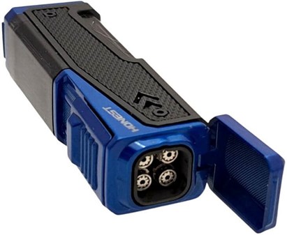 Sort blå cigar lighter. Stormlighter med kraftig firedobbelt flamme