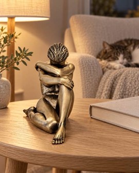 BILLIG KÆRESTE GAVE. Bronze statuette af siddende nøgne kvinde