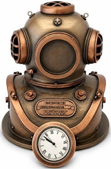 GAVE TIL DYKKER. Unik Veronese figur i form Steampunk dykkerhjelm