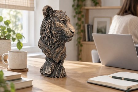 Bronze buste af tiger. Eksklusiv stuepynt og kontordekoration