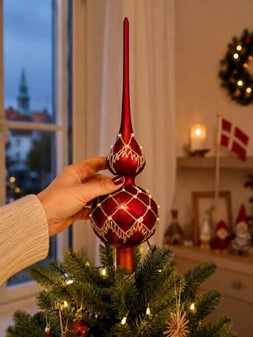 Spir til juletræ. Spir i mat rød med perler og hvid dekoration. 35 cm