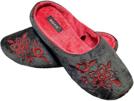 Bløde og fluffy dame slippers med broderi. To farver at vælge imellem
