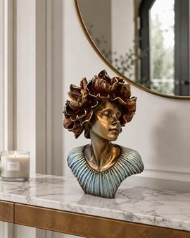 Unik Kvindebuste med Pæoner Krans. Moderne Skulptur til Boligen