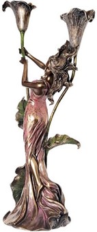 GOD BRYLLUPSGAVE. Art Nouveau lysestage - figur, en kvinde med lilje