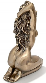 GAVER TIL MANDEN DER IKKE ØNSKER SIG NOGET. Bronze figur nøgen kvinde