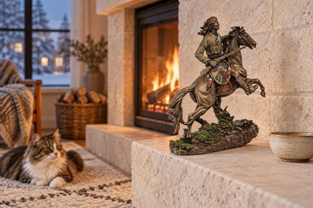INDIANER FIGUR. Apache på hest, bronze dekoration til hjemmet