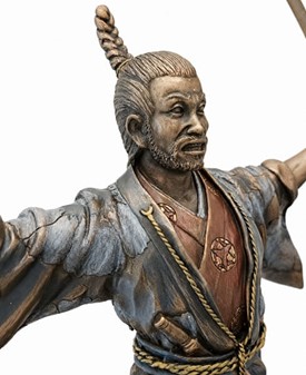 SAMURAI FIGUR. Bronze skulptur af japansk kriger med to sværd