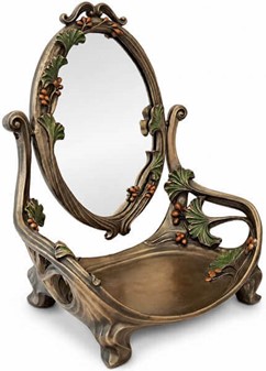 Sminkebord med roterende spejl i Art Nouveau. Til den stilfulde kvinde