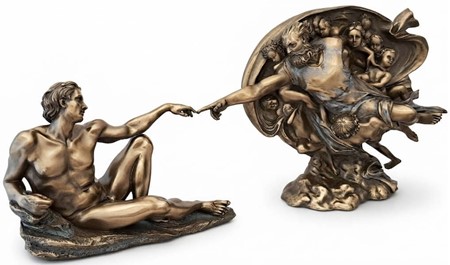 Skabelsen af Adam. Klassisk Bronzeskulptur, der ånder liv i dit hjem