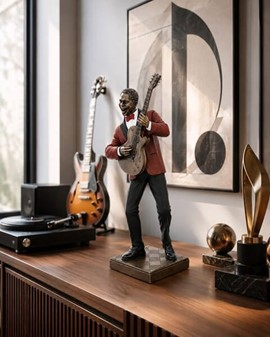 Gave til musikelsker. Eksklusiv Jazz Guitarist Figur med Attitude!