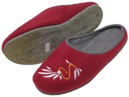 SUTSKO FILT DAME. Mørkerøde slippers med blomsterbroderi, kun 99 kr
