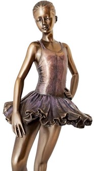 GAVE TIL EN BALLERINA. Attraktiv ballerina figur til stue dekoration