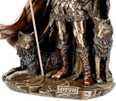 Odin skulptur. En mytologisk figur til hjem og kontor dekoration