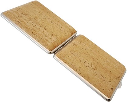 VOM HOFE BILLIGE CIGARETETUI. Tyske etui indrammet med naturlig kork