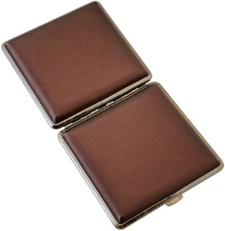 Elegant brunt cigaretetui i metal-satin. Perfekt gave til mænd. 20 stk
