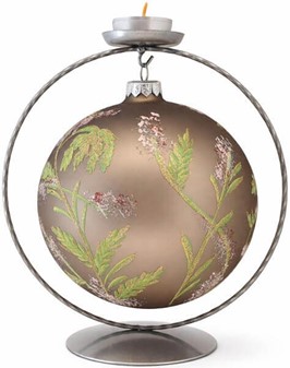 Glas julekugle stor, mat grå med en delikat plantedekoration. Ø 15 cm