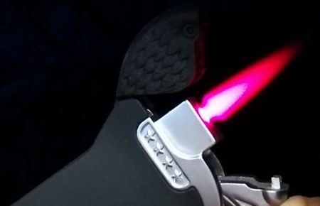JET LIGHTER DK. Unik sort gas lighter med stærk turbo rød flamme