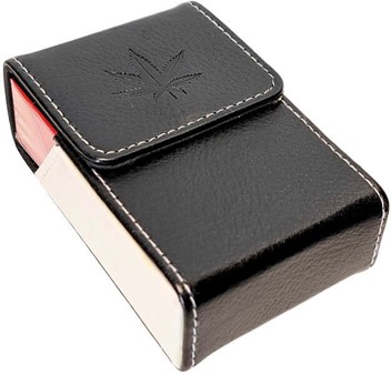 ETUI TIL CIGARETPAKKE. Elegant cigaretetui med magnetisk lukning