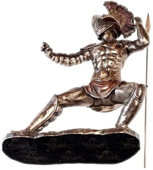 GLADIATOR FIGUR. en slave i kamp med spyd i arenaen det gamle Rom
