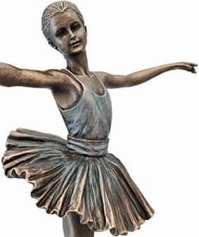 BALLETDANSER FIGUR. Enestående ballerina figur til en gave