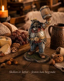 Sjov Viking Figur med et Krus Øl. Perfekt idé til ukonventionel gave