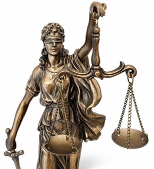 GAVE TIL JURIST. Eksklusiv bronze figur af Justitia gudinde