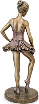 GAVE TIL EN BALLERINA. Attraktiv ballerina figur til stue dekoration