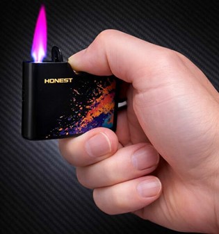 Luksuriøs Genopladelig Gaslighter. Klassisk Gaveidé til Ham og Hende