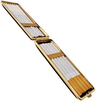 GAVEIDE TIL MANDEN. Eksklusiv læder cigaretetui til slanke cigaretter